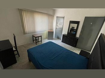 Roomgo MX - HABITACIÓN AMUEBLADA EN RENTA–RENTA INMEDIATA! Zona céntrica y tranquila $6,100 mensuales., Zapopan - MX$6,100 por mes