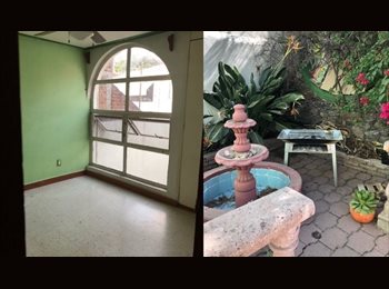 Roomgo MX - Se busca roomie para cohabitar casa en armonía en Carretas, Querétaro - MX$3,500 por mes