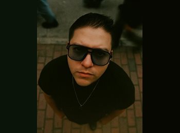 Roomgo MX - Alex - 38 - Guadalajara