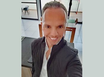 Roomgo MX - Gabriel Gómez  - 51 - El Marqués