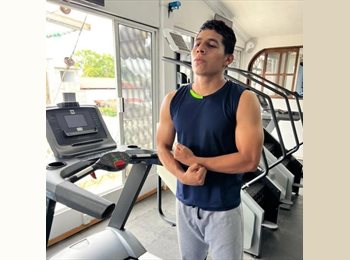 Roomgo MX - Arturo - 23 - Monterrey