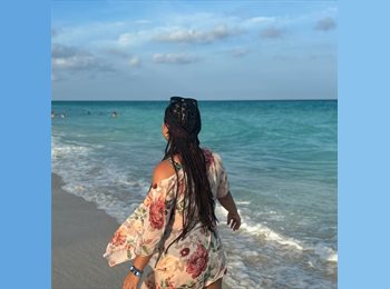 Roomgo MX - Ariana - 23 - Monterrey