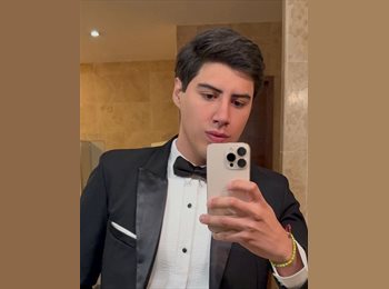 Roomgo MX - Alejandro - 26 - Guadalajara