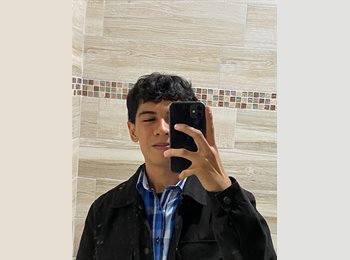 Roomgo MX - Alejandro  - 20 - Guadalajara