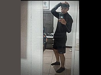 Roomgo MX - Oscar  - 19 - México - D.F.