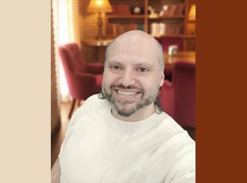 Roomgo MX - Hussein  - 49 - Guadalajara