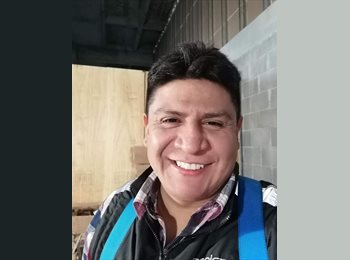 Roomgo MX - Carlos - 45 - Monterrey