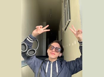 Roomgo MX - Criss - 21 - Tijuana