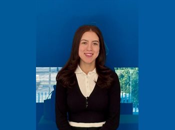 Roomgo MX - Andrea Vela  - 24 - Querétaro