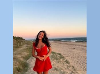 Roomgo NZ - Georgia - 19 - Queenstown