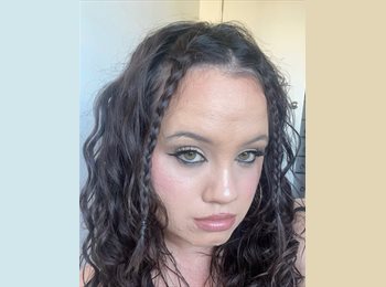 Roomgo NZ - Lily - 26 - Queenstown