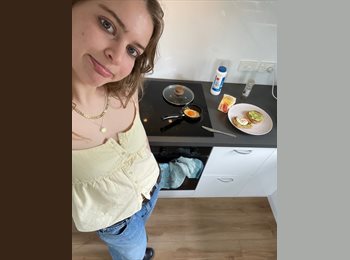 Roomgo NZ - Cammie - 22 - Hamilton