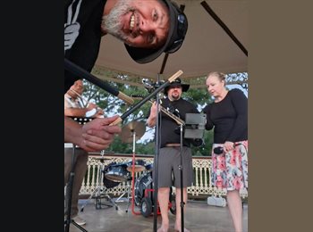 Roomgo NZ - Justin Garmonsway  - 47 - Hamilton