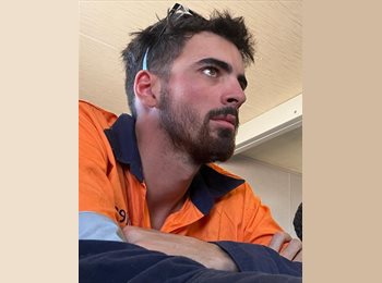 Roomgo NZ - Simon - 26 - New Zealand