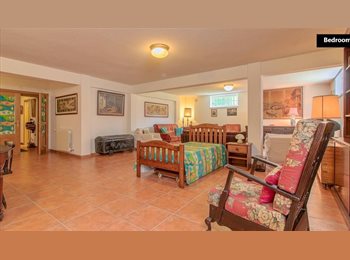 Roomgo PT - Quarto enorme com sala de estar e casa de banho privada para alugar em Oeiras!, Lisboa - 650 € Por mês