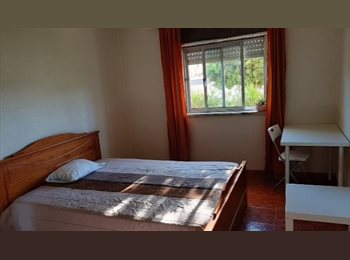 Roomgo PT - Quarto Pontinha, Lisboa - 400 € Por mês