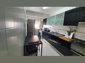 Roomgo PT - Aluga-se Quarto para Casal (Cacém ) – Ambiente Calmo e Harmonioso, Lisboa - 550 € Por mês