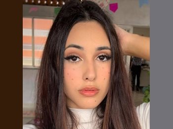 Roomgo PT - Eduarda - 23 - Porto