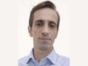 Roomgo PT - Iago - 48 - Aveiro