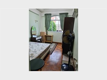 Roomgo SG - Common Room to let near EW7 MRT, Eunos - $1,000 pm