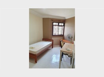 Roomgo SG - Compassvale Road, near Sengkang MRT, Common Room, for rent, Sengkang - $950 pm