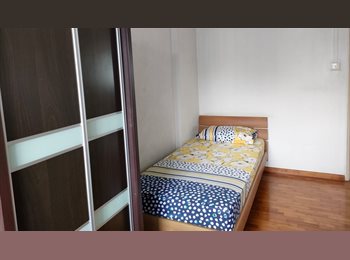 Roomgo SG - Bukit Panjang Ring Road, Common Room, near Segar and Fajar LRT, for rent, Bukit Panjang - $850 pm