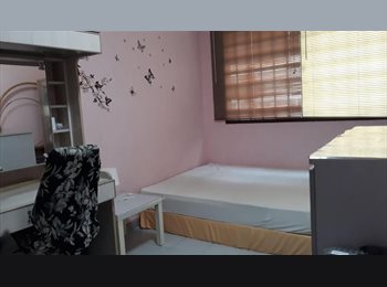 Roomgo SG - Serangoon North Avenue 4, CommonRoom, for rent, Hougang - $850 pm