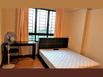 Roomgo SG - COMMON ROOM @ WOODSVALE CONDO FOR RENT, Admiralty - $1,100 pm