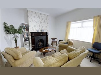 Roomgo UK - 21 Spring Terrace: Warm Room, Including All Bills/Cleaner, North Shields - £529 pcm