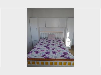 Roomgo UK - Mrs, Pontypridd - £500 pcm