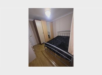 Roomgo UK - Double room to Let in Langley, Slough, Colonbrook, Heathrow (SL3 8AP), Iver - £575 pcm