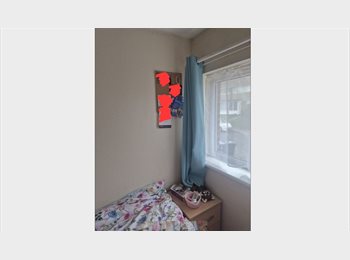 Roomgo UK - student furnished bedroom in hales place, Canterbury - £520 pcm