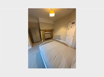 Roomgo UK - ** £350 Deposit - Large Room**, Gloucester - £695 pcm