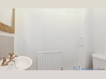 Roomgo UK - Lovely double room to rent, Bellingham - £750 pcm