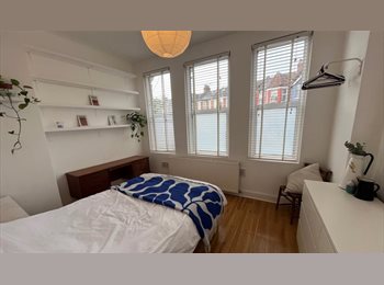 Roomgo UK - Double Room in Turnpike Lane, Turnpike Lane - £1,000 pcm