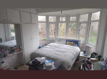 Roomgo UK - Double Room £635/Month + Bills, Colindale - £635 pcm