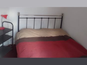Roomgo UK - Small double room on Greenford Broadway, Northolt - £700 pcm