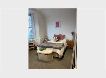 Roomgo UK - Room for rent, Heaton - £446 pcm