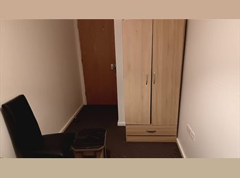 Roomgo UK - Flat to Share, Upper Edmonton - £700 pcm