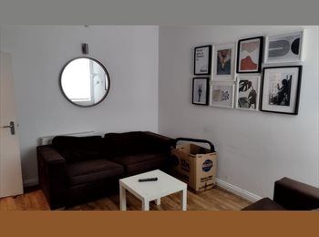 Roomgo UK - Urgent tenancy takeover, Kensington - £525 pcm