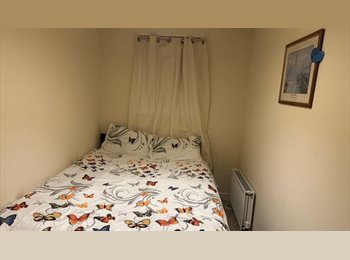 Roomgo UK - Friendly Flatshare, Crawley - £680 pcm