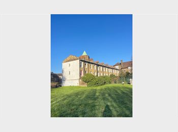 Roomgo UK - Sublet East London Zone 2, Canary Wharf - £700 pcm