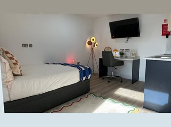 Roomgo UK - Campus Corner -  Student Accommodation Nottingham, Lenton - £750 pcm