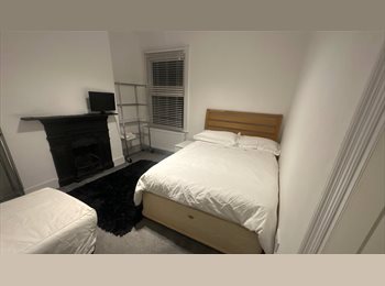 Roomgo UK - Rm in large house, Catford - £800 pcm