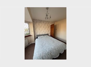 Roomgo UK - Double room available, Fordhouses - £550 pcm