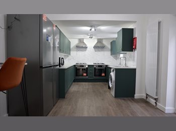 Roomgo UK - Newly refurbished houseshare, Southend-on-Sea - £775 pcm