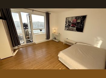 Roomgo UK -  HUGE ROOM + private balcony available in 3 bed flat in heart of St. John's Wood - NOW, St John's Wood - £1,300 pcm