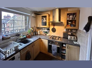 Roomgo UK - Large Double Room in Share House in Bethnal Green, Cambridge Heath - £1,200 pcm