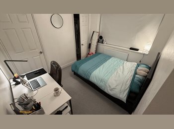 Roomgo UK - Need someone to move in ASAP !!, Stanmer Heights - £759 pcm