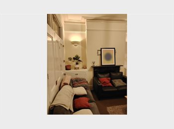 Roomgo UK - Spacious Double En-Suite Room – N17 Tottenham, Tottenham - £850 pcm